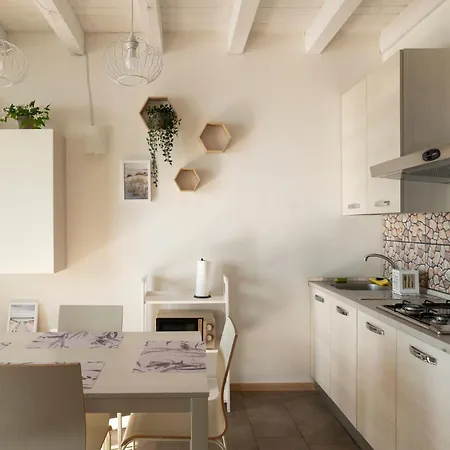 Cherubino 2 - Dreizimmerwohnung Mit Pool Und Terrasse By Interhome Apartman *