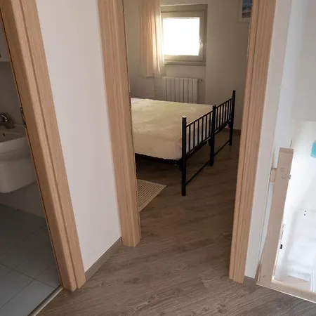 Apartman Cherubino 2 - Dreizimmerwohnung Mit Pool Und Terrasse By Interhome Parzanica